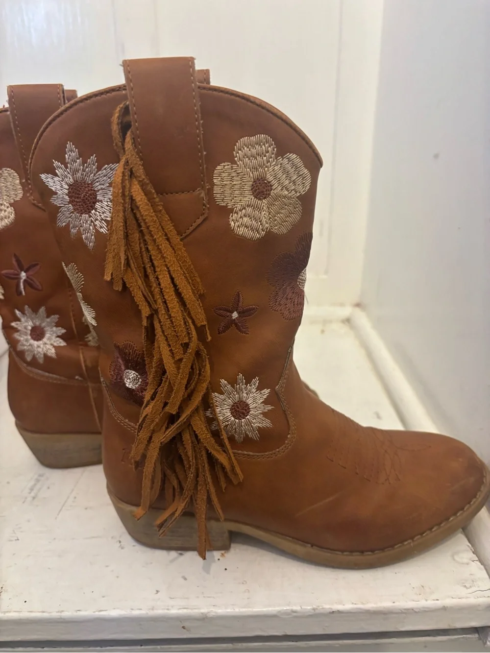 Girl’s Brown Floral Embroidered Fringe Western Boots